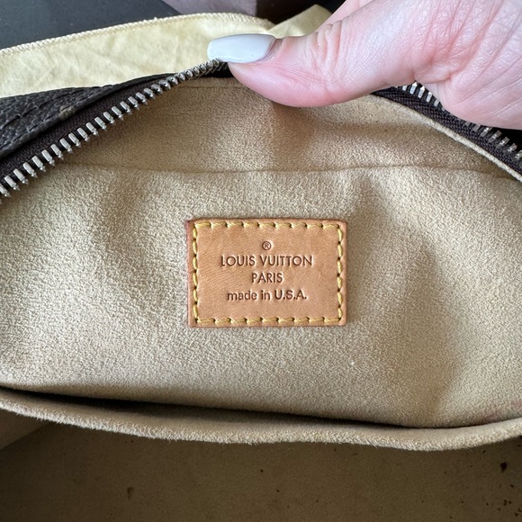 Louis Vuitton Manhattan Bag - Picture 5 of 12